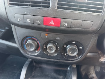 Used Vauxhall Combo 2016 for sale - 79190401: Photo