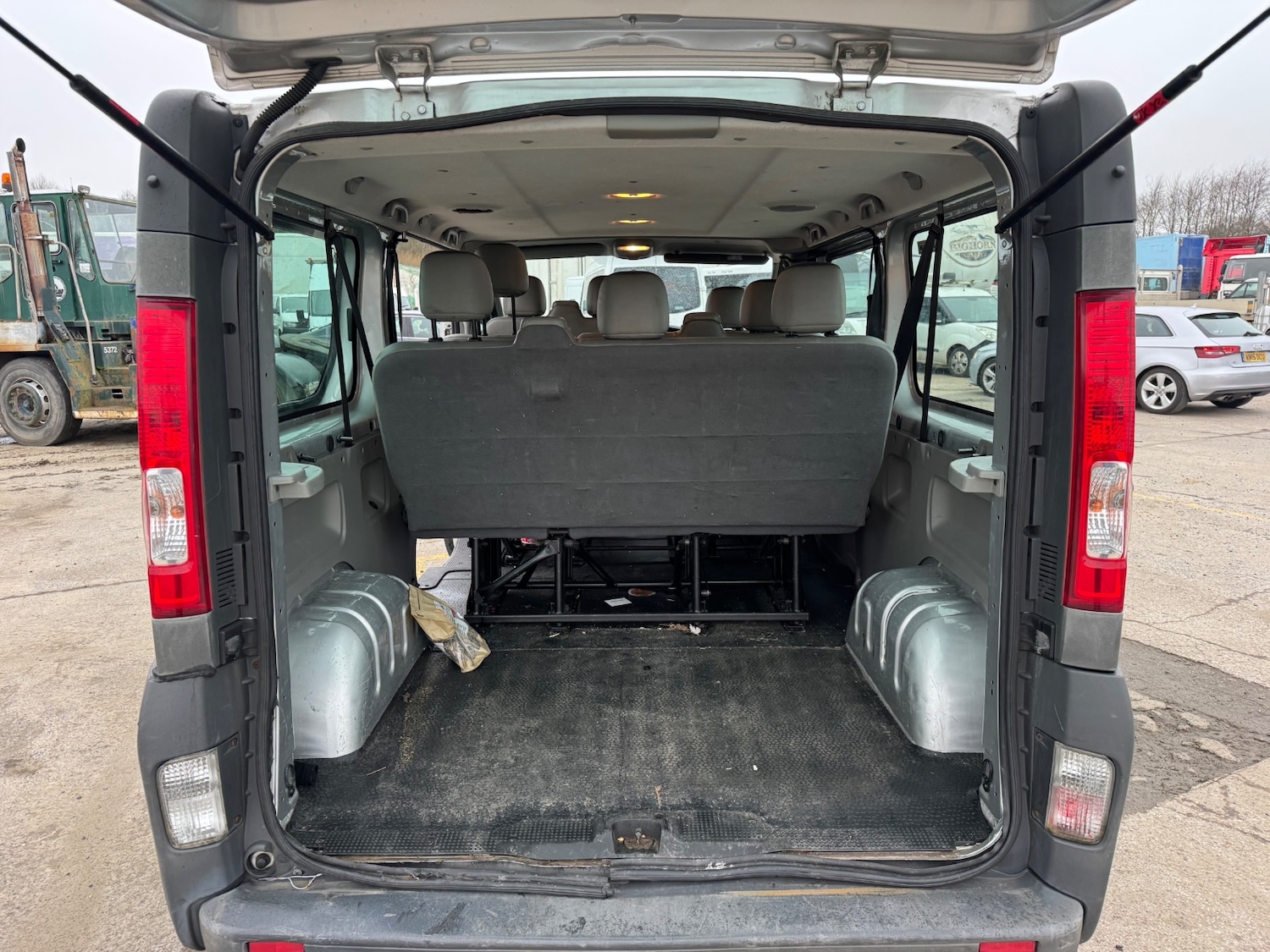 Used Vauxhall Vivaro 2013 for sale - 77767975: Photo 14