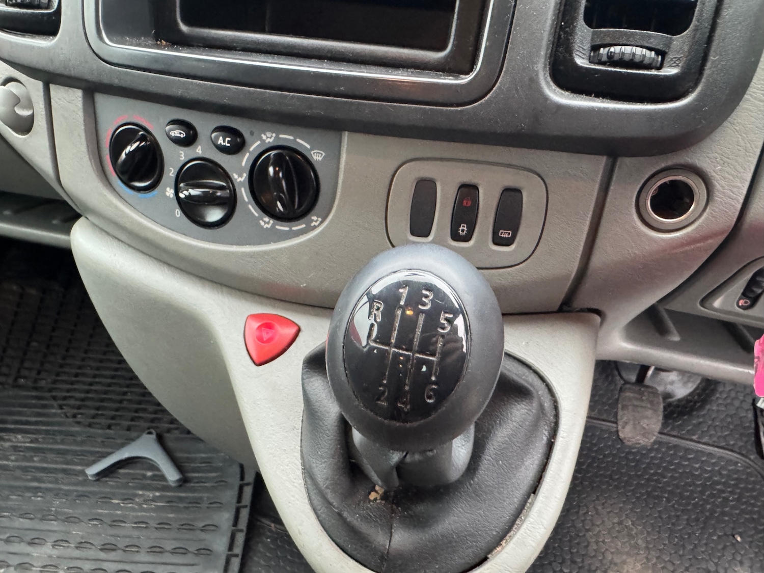 Used Vauxhall Vivaro 2013 for sale - 77767975: Photo 20