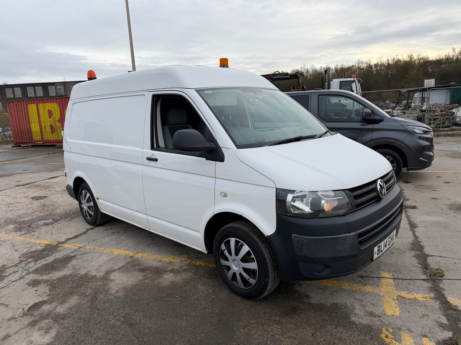 Used Volkswagen Transporter 2014 for sale - 76707205: Photo 1