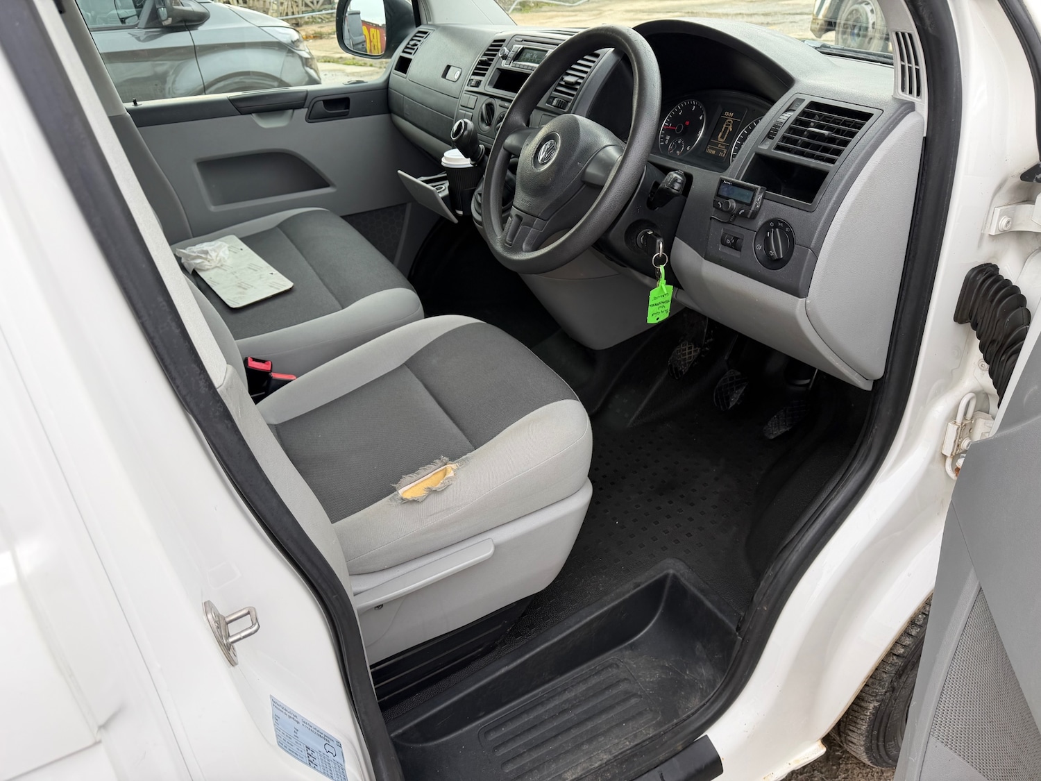 Used Volkswagen Transporter 2014 for sale - 76707205: Photo 15