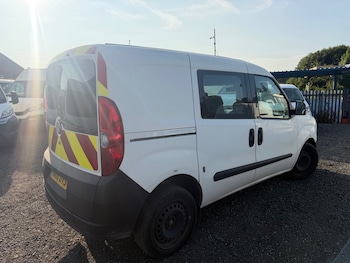 Used Vauxhall Combo 2018 for sale - 79267583: Photo