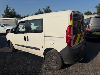 Used Vauxhall Combo 2018 for sale - 79267583: Photo