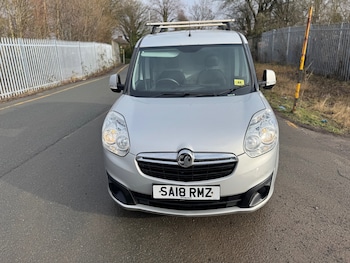 Used Vauxhall Combo 2018 for sale - 77290414: Photo