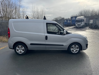 Used Vauxhall Combo 2018 for sale - 77290414: Photo