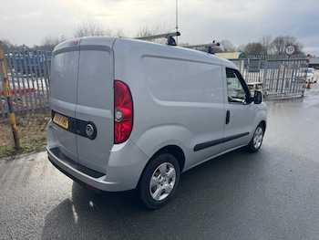 Used Vauxhall Combo 2018 for sale - 77290414: Photo