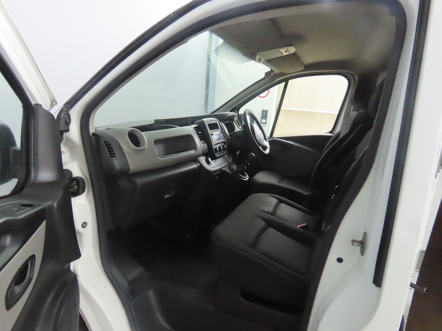 Used Renault Trafic 2017 for sale - 78131464: Photo 11