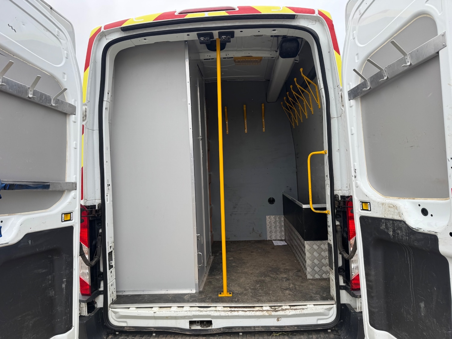 Used Ford Transit 2018 for sale - 76548136: Photo 8