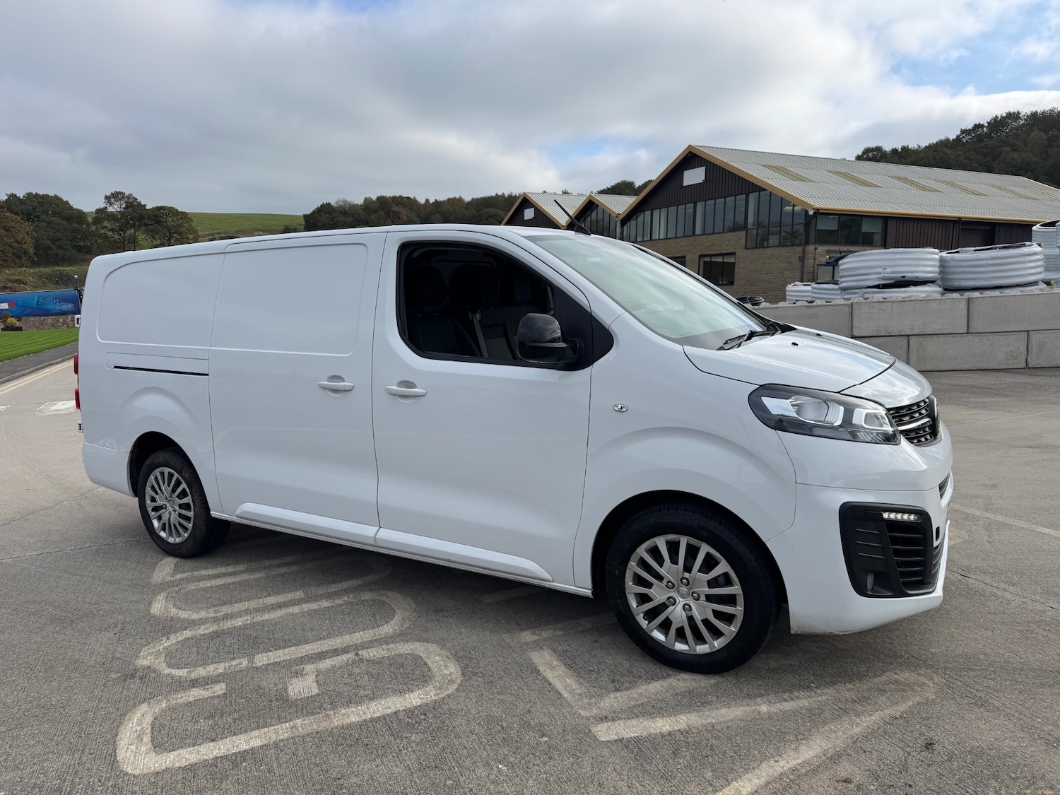 Used Vauxhall Vivaro 2023 for sale - 76498418: Photo 1