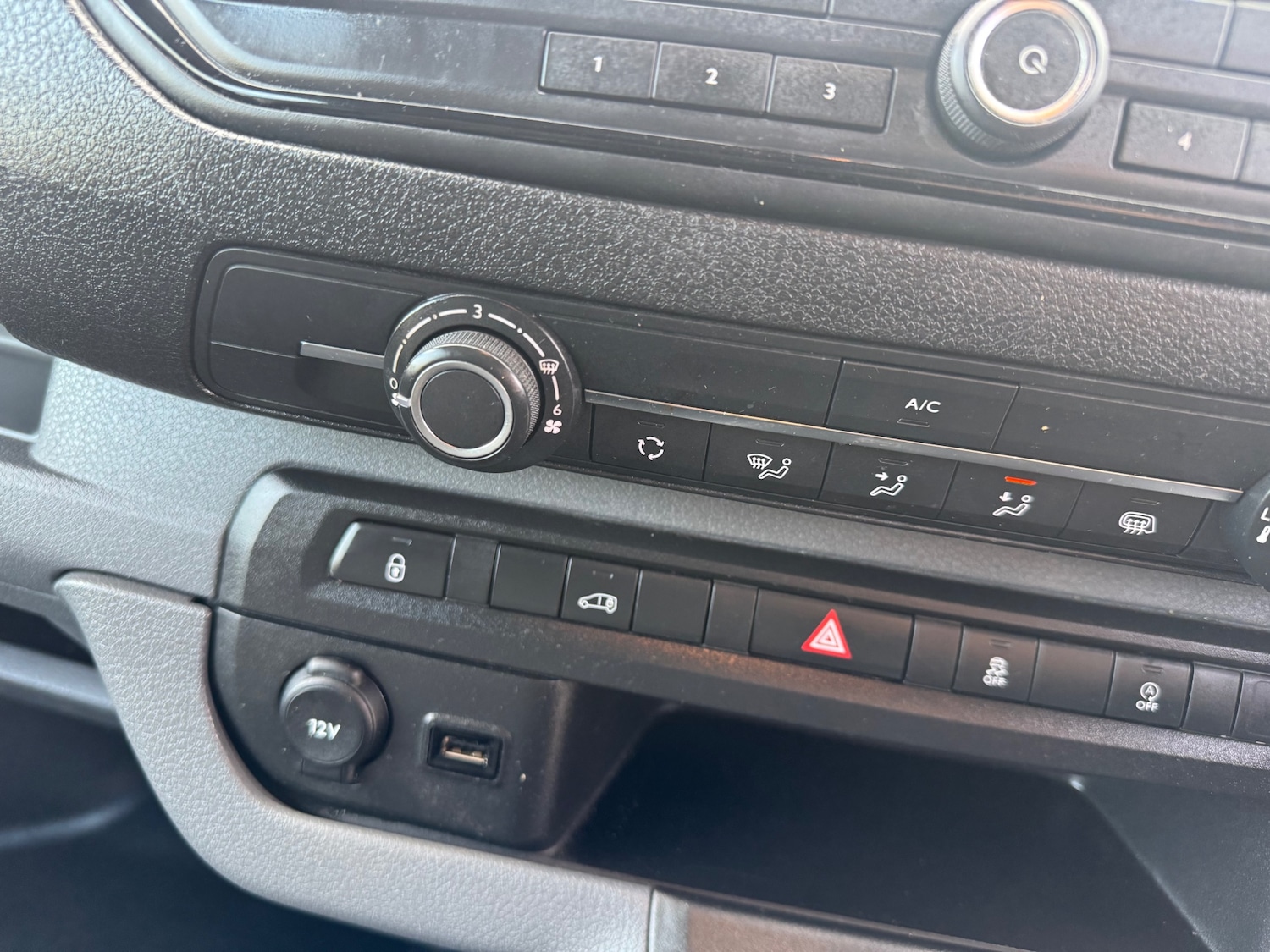 Used Vauxhall Vivaro 2019 for sale - 76471417: Photo 8