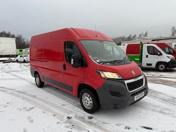 Peugeot Boxer feature image