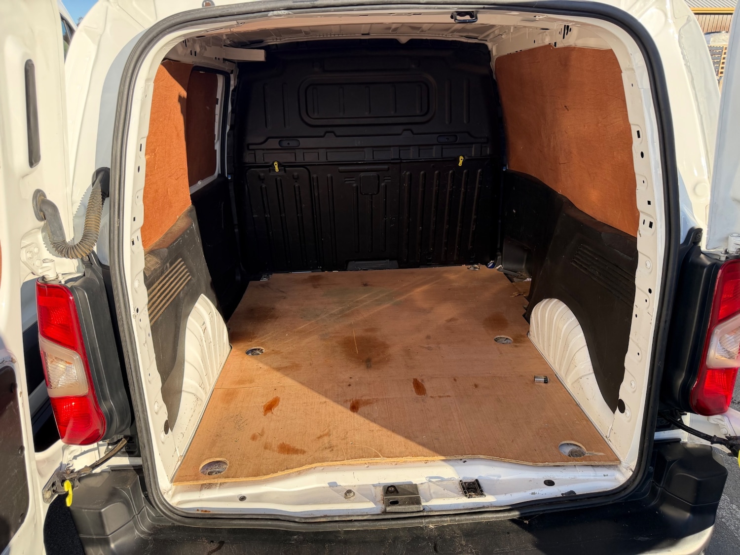 Used Peugeot Partner 2021 for sale - 76643831: Photo 19