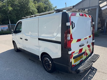 Used Vauxhall Vivaro 2017 for sale - 79211820: Photo