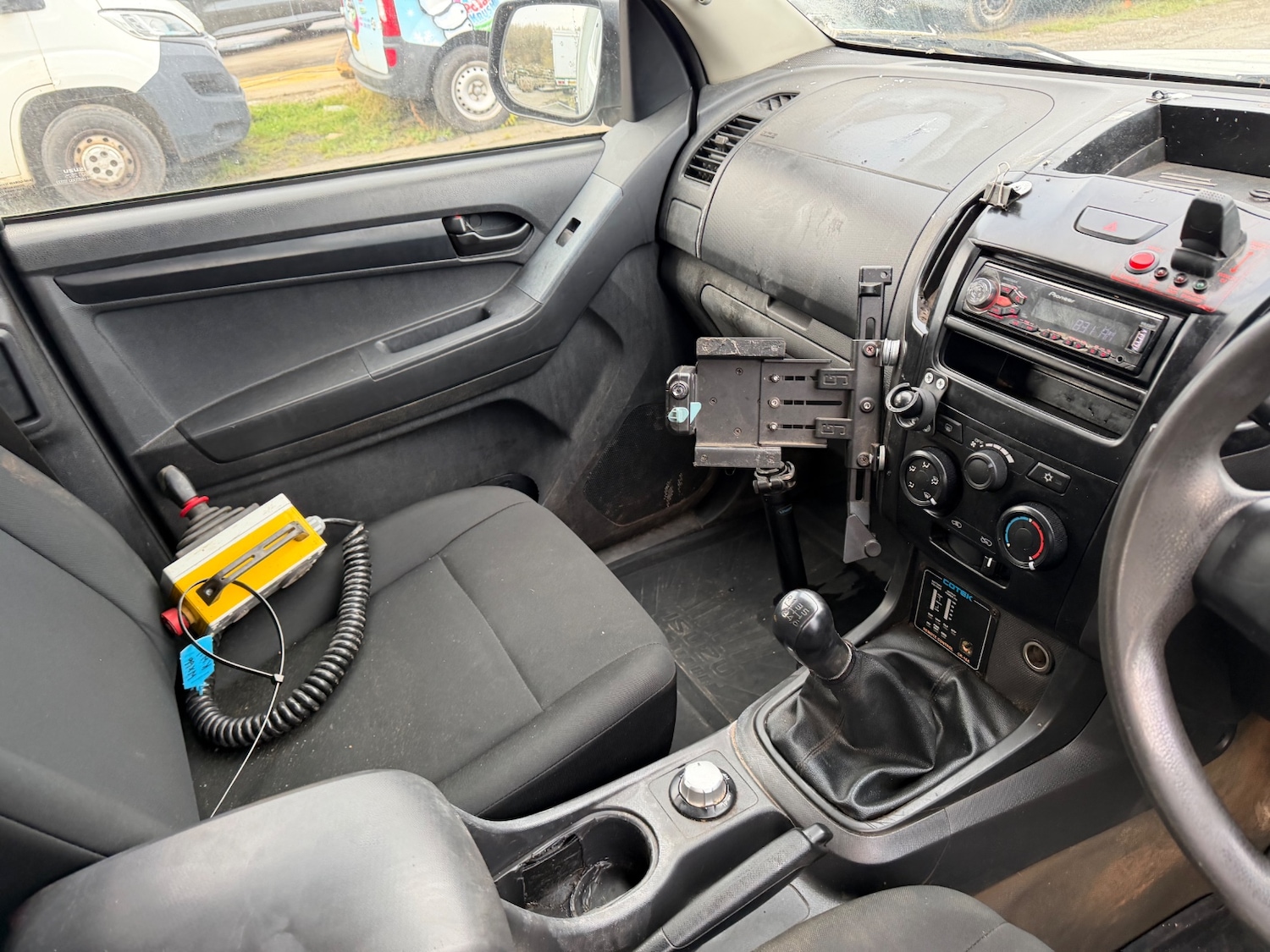 Used Isuzu D-Max 2016 for sale - 76735642: Photo 11