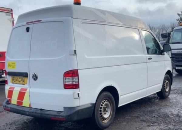 Used Volkswagen Transporter 2014 for sale - 74280106: Photo 2