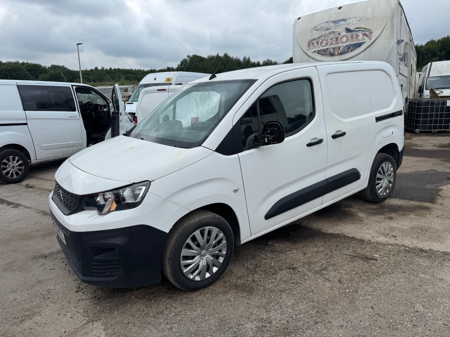 Used Peugeot Partner 2019 for sale - 76671031: Photo 3