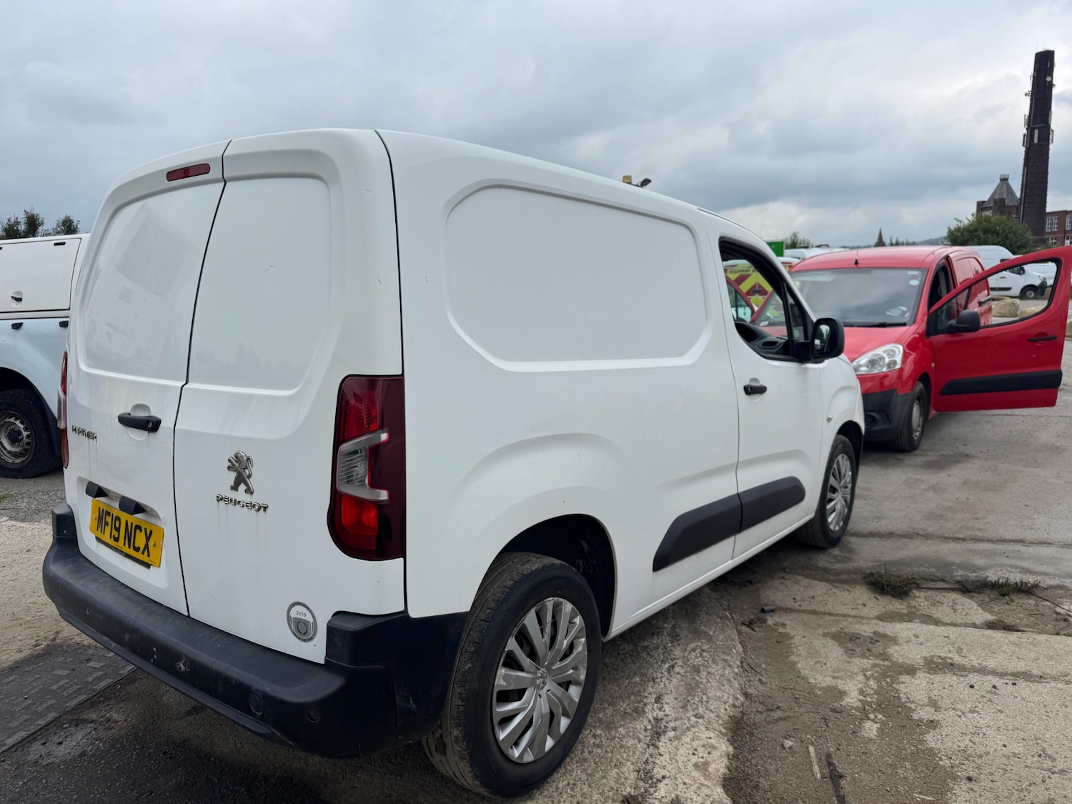 Used Peugeot Partner 2019 for sale - 76671031: Photo 6