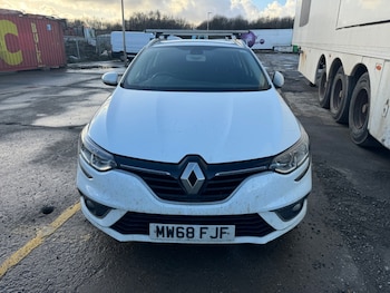 Used Renault Megane 2019 for sale - 78139493: Photo
