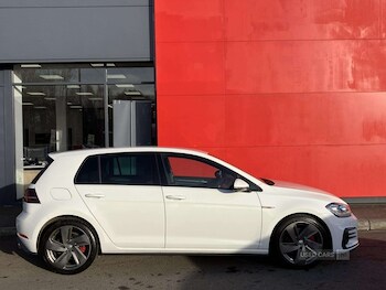 Used Volkswagen Golf 2017 for sale - 77082201: Photo