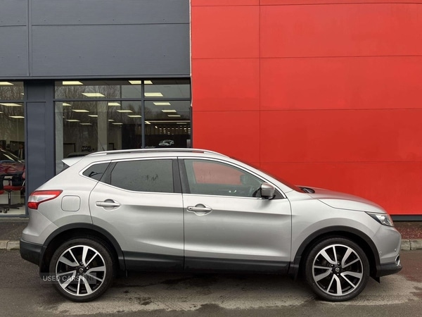 Used Nissan Qashqai 2015 for sale - 77825427: Photo 4