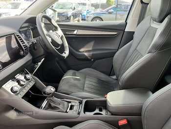 Used Skoda Karoq 2024 for sale - 76085799: Photo 2