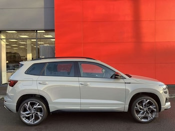 Used Skoda Karoq 2024 for sale - 76899812: Photo