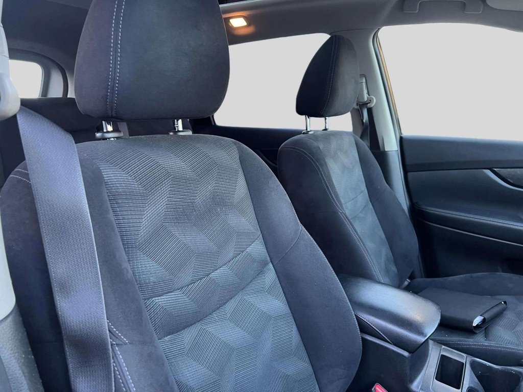 Used Nissan X-Trail 2016 for sale - 77096382: Photo 32