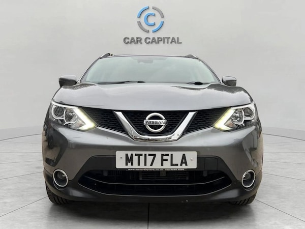 Used Nissan Qashqai 2017 for sale - 76297072: Photo 2
