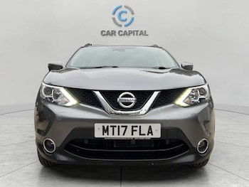 Used Nissan Qashqai 2017 for sale - 76297072: Photo 2