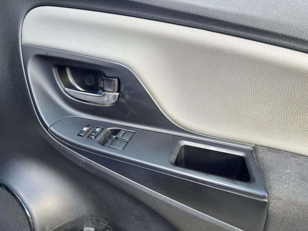 Used Toyota Yaris 2019 for sale - 76439279: Photo 30