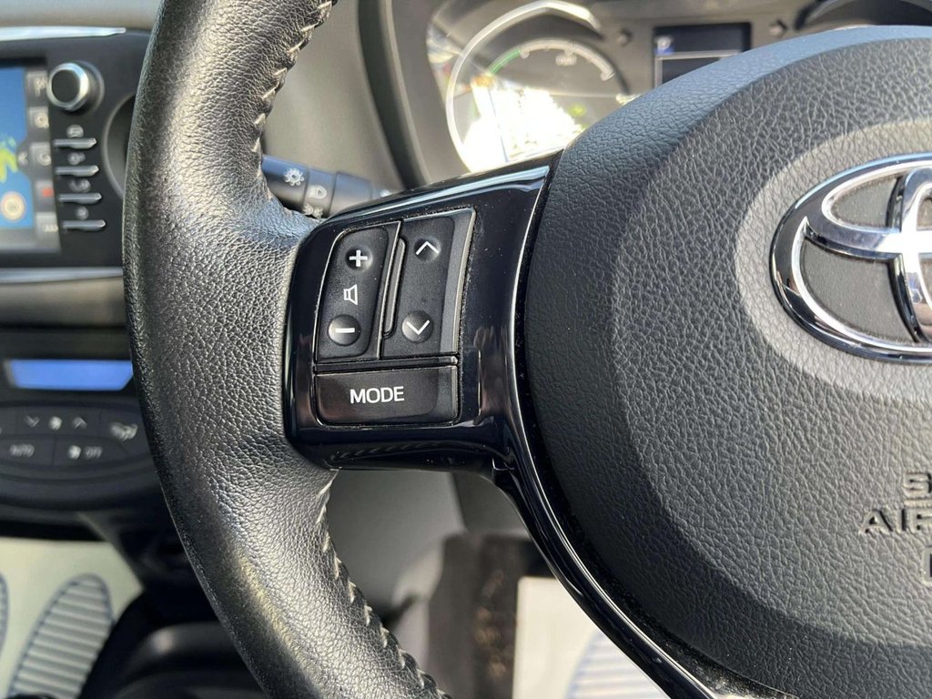 Used Toyota Yaris 2019 for sale - 76439279: Photo 37