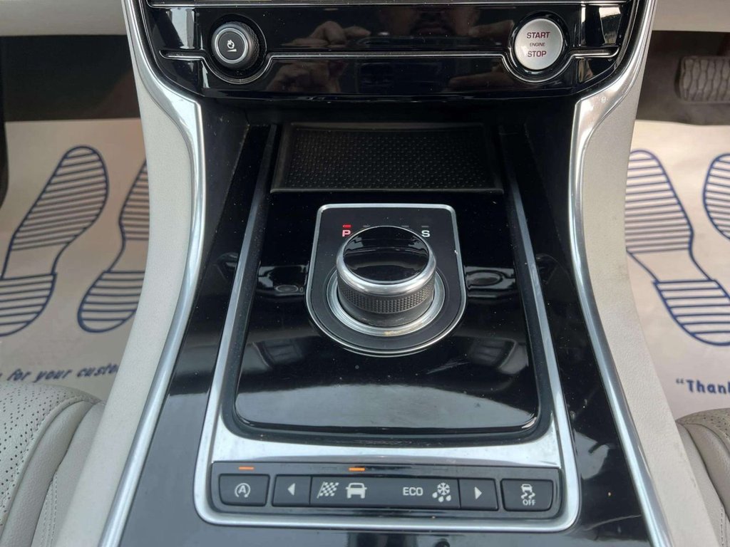 Used Jaguar XF 2016 for sale - 77967291: Photo 41