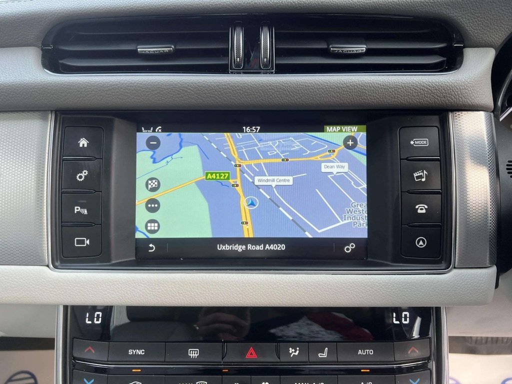 Used Jaguar XF 2016 for sale - 77967291: Photo 43