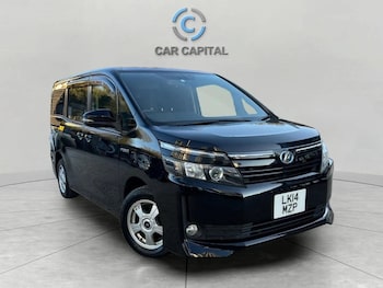 Used Toyota Voxy 2014 for sale - 74845205: Photo