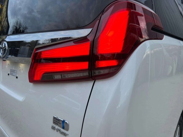 Used Toyota Alphard 2021 for sale - 74844288: Photo 21