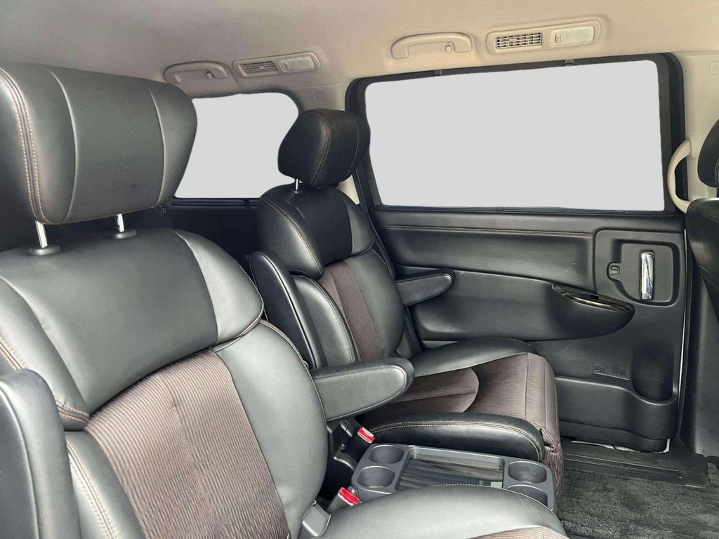 Used Nissan Elgrand 2025 for sale - 77668734: Photo 26