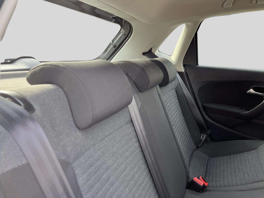 Used Volkswagen Polo 2010 for sale - 77967680: Photo 24