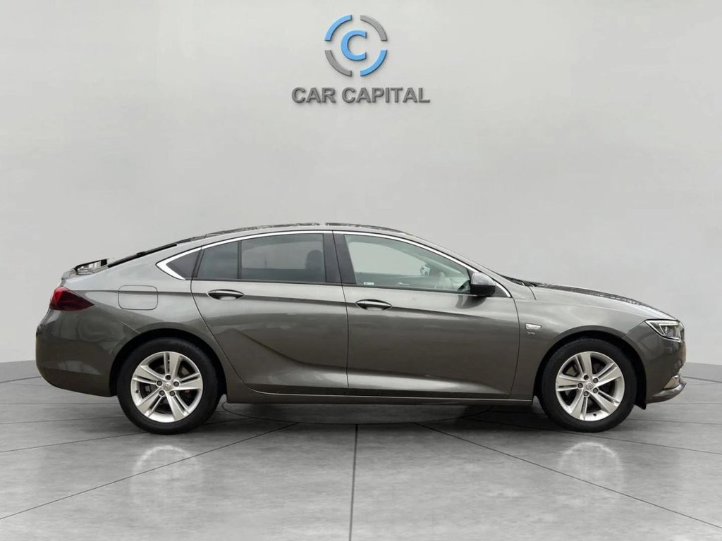 Used Vauxhall Insignia 2018 for sale - 76546602: Photo 5