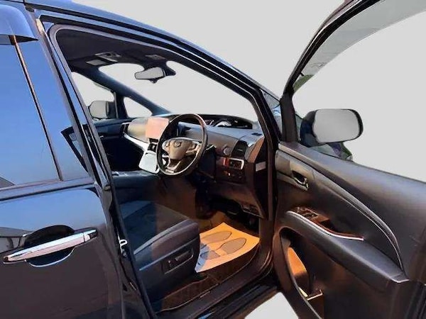 Used Toyota Estima 2016 for sale - 76261386: Photo 21
