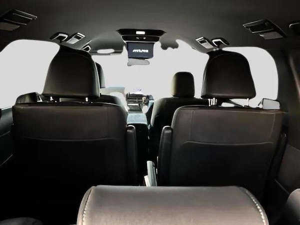 Used Toyota Estima 2016 for sale - 76261386: Photo 8