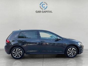 Used Volkswagen Golf 2019 for sale - 75073308: Photo