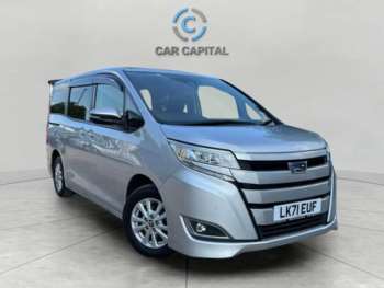 Used Toyota Noah 2021 for sale - 74947351: Photo