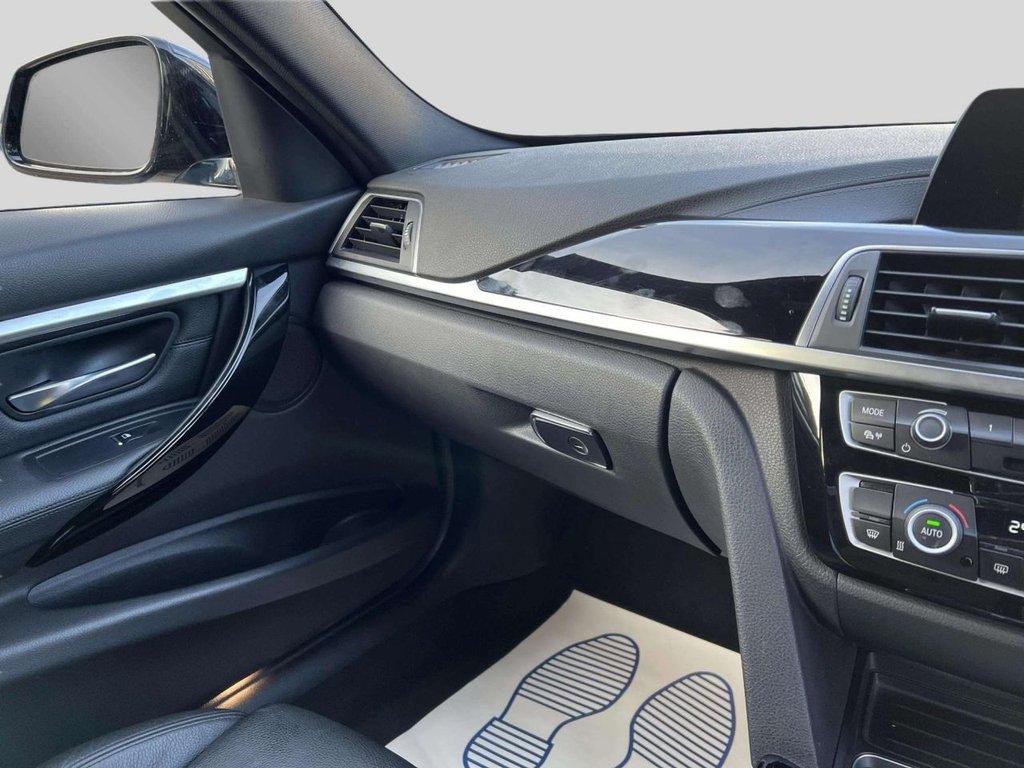 Used BMW 3 Series 2018 for sale - 77122303: Photo 46