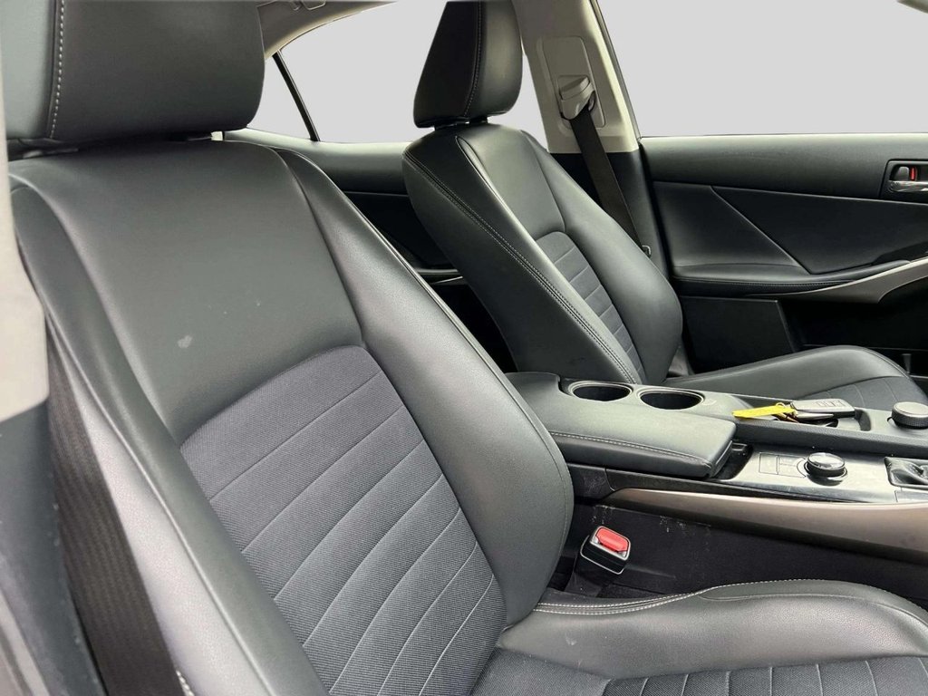 Used Lexus IS 2014 for sale - 76546599: Photo 29