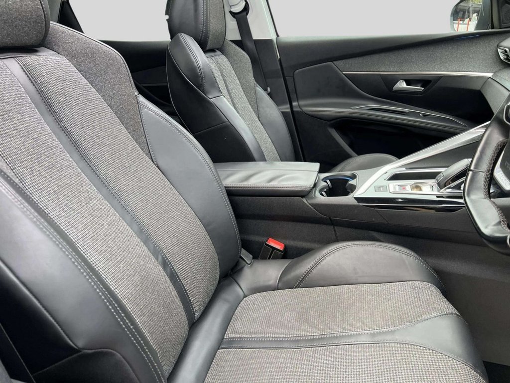 Used Peugeot 3008 2017 for sale - 76900889: Photo 32