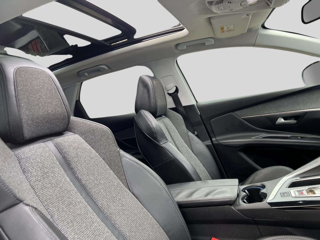 Used Peugeot 3008 2017 for sale - 76900889: Photo 33