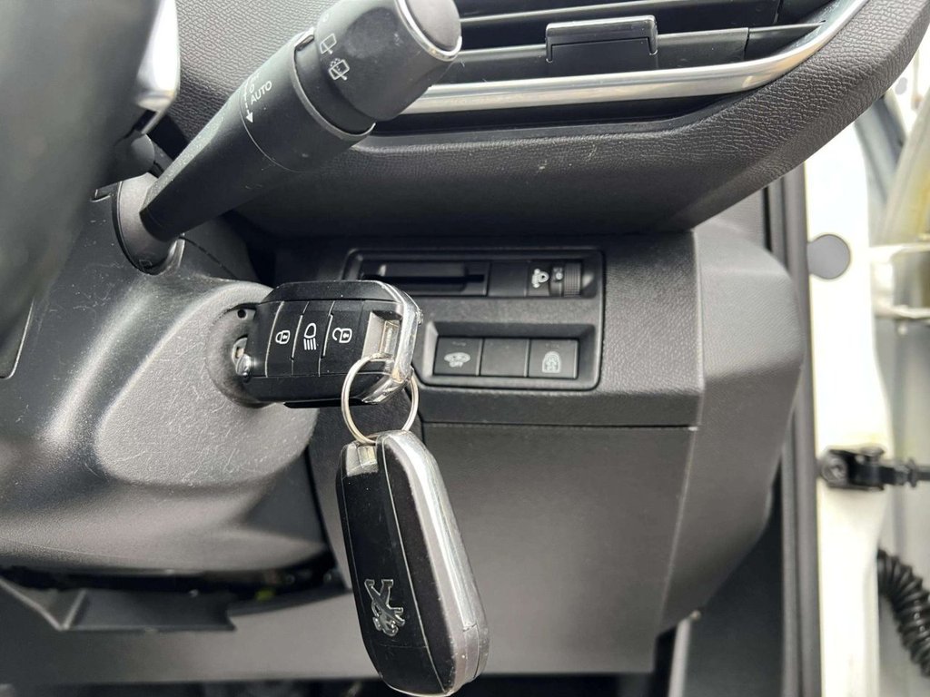 Used Peugeot 3008 2017 for sale - 76900889: Photo 34