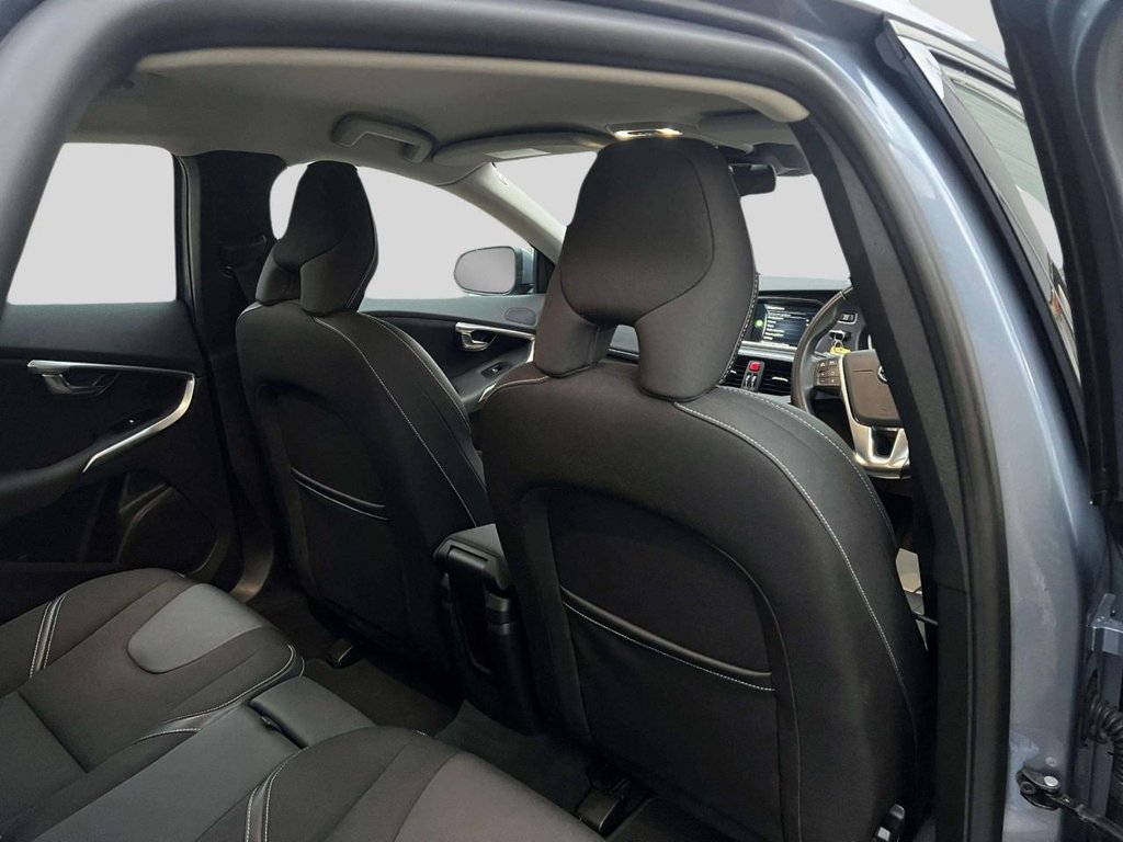 Used Volvo V40 2016 for sale - 76496402: Photo 26