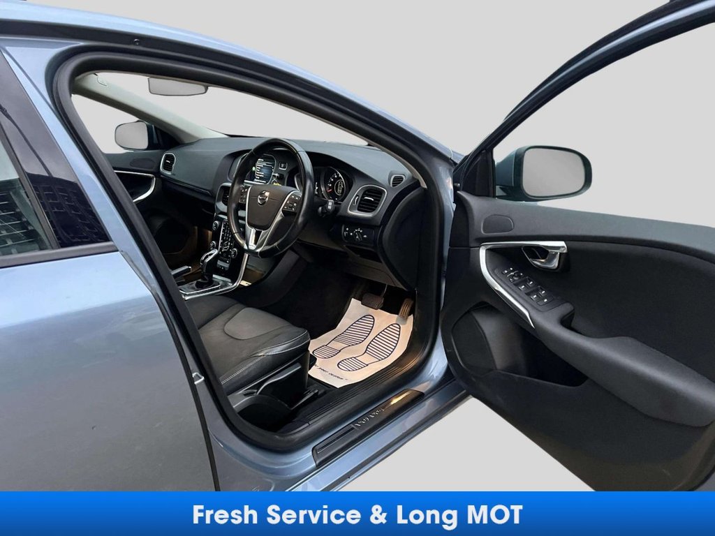 Used Volvo V40 2016 for sale - 76496402: Photo 28