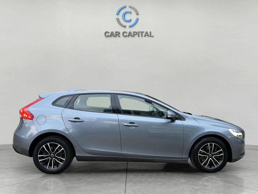 Used Volvo V40 2016 for sale - 76496402: Photo 5